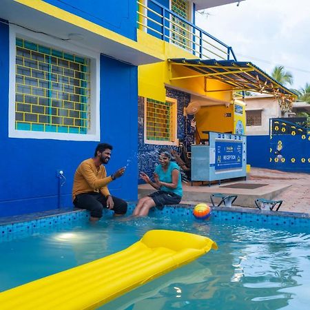 Shalom Backpackers Anjuna Goa Exterior photo