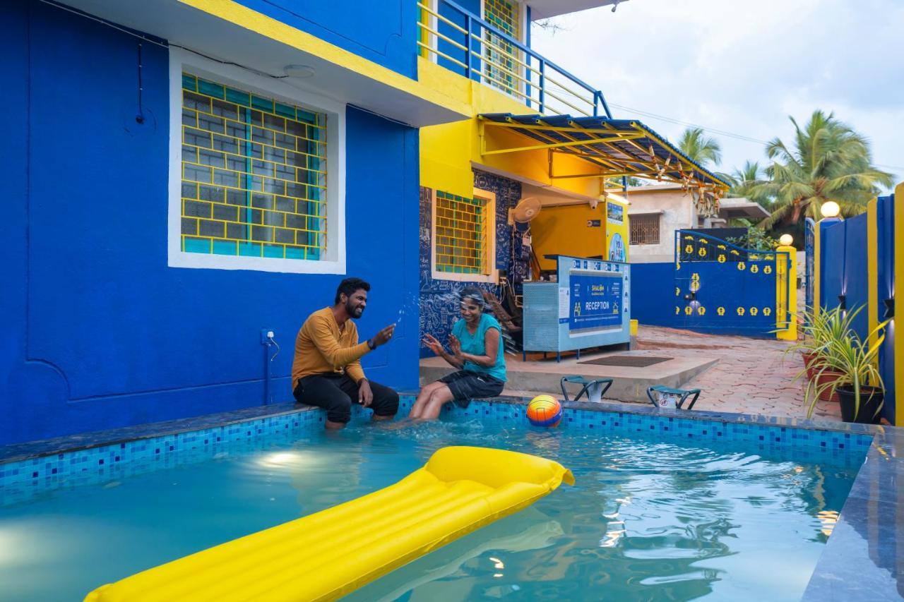 Shalom Backpackers Anjuna Goa Exterior photo