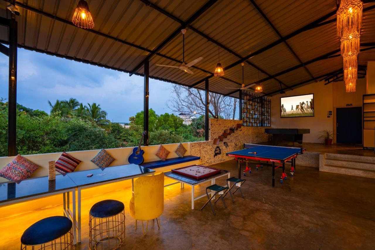 Shalom Backpackers Anjuna Goa Exterior photo