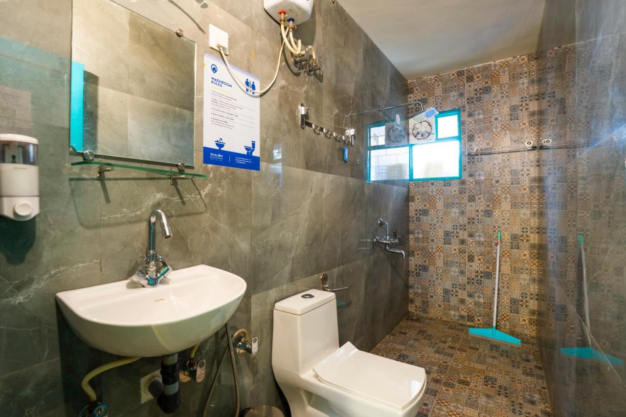 Shalom Backpackers Anjuna Goa Exterior photo