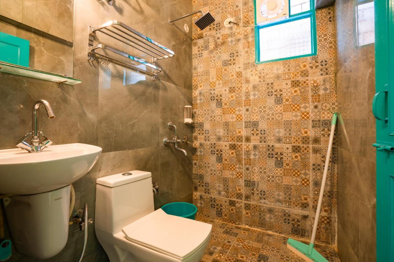 Shalom Backpackers Anjuna Goa Exterior photo